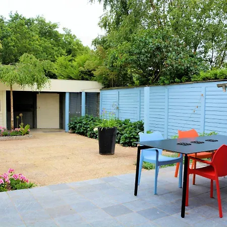 Holiday home Fresh And Colorful Near The Sea Dunes And *