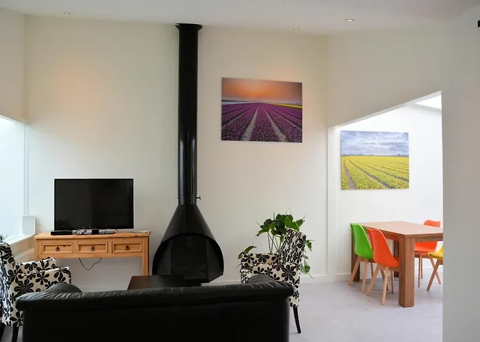 Charming Garden Retreat Noordwijkerhout