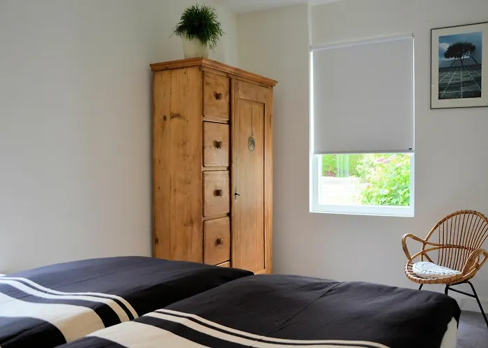 Charming Garden Retreat