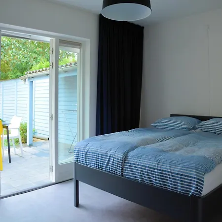 Charming Garden Retreat Noordwijkerhout