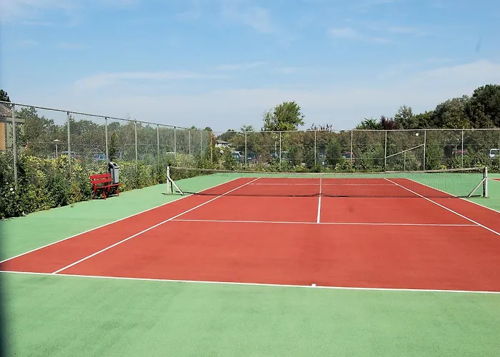 Vakantiehuis Charming Garden Retreat