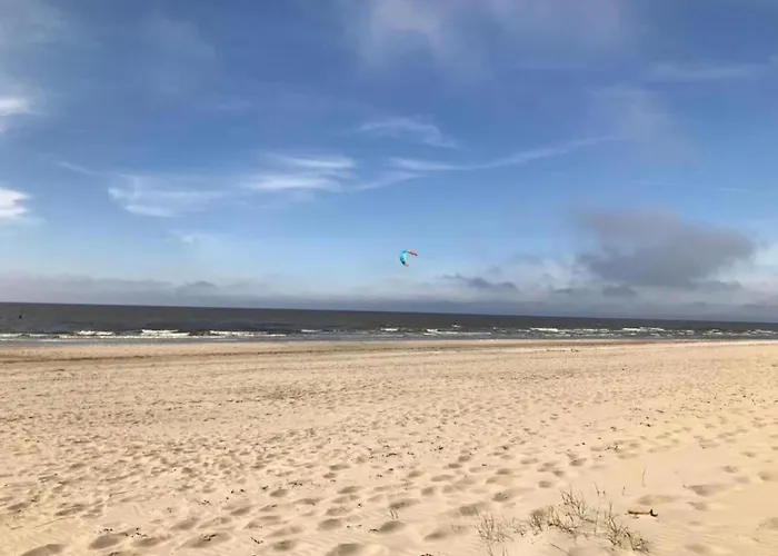 Charming Garden Retreat *