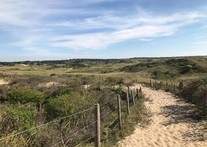 Vakantiehuis Charming Garden Retreat